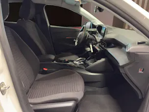 Peugeot 208 1.2 PureTech Active Pack EAT8