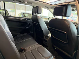VW Tiguan Allspace 1.5TSI EVO Comfortline DSG | CH | Panorama | Leder Vienna | 7 Sitzer |