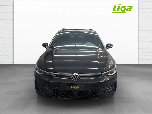 VW Golf VIII Variant 1.5 eTSI R-Line DSG