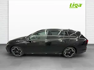 VW Golf VIII Variant 1.5 eTSI R-Line DSG