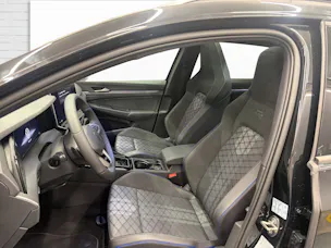 VW Golf VIII Variant 1.5 eTSI R-Line DSG