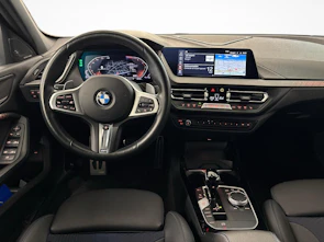 image du véhicule BMW 120d xDrive M-Sport