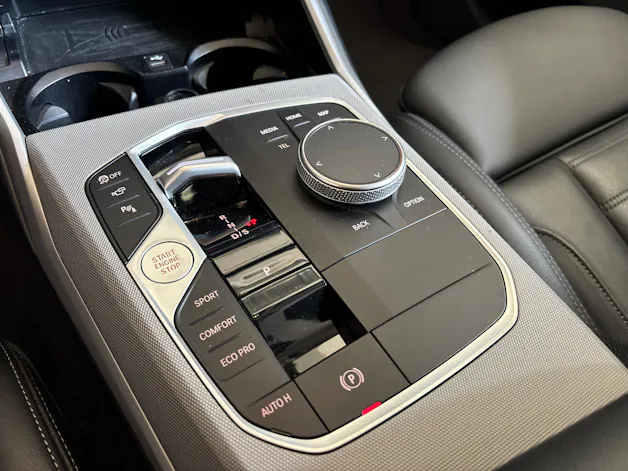 BMW 320d xDrive Touring 48V