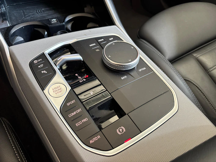 immagine del veicolo BMW 3 SERIES