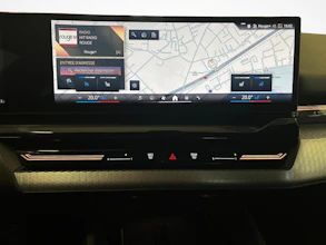 https://vehicle.imgix.net/4403936/4631cfa7-3d0e-4298-bf03-b43ea0bd27e8.jpg