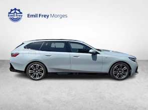 image du véhicule BMW 520d xDrive Touring M-Sport 48V