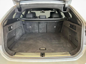 https://vehicle.imgix.net/4403936/daf3b104-bd6f-4f7a-a326-519c4d58a507.jpg