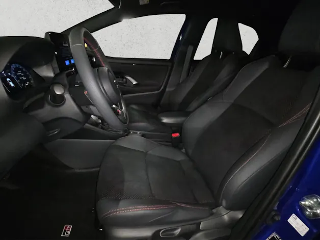 Toyota Yaris 1.5 VVT-i HSD GR Sport