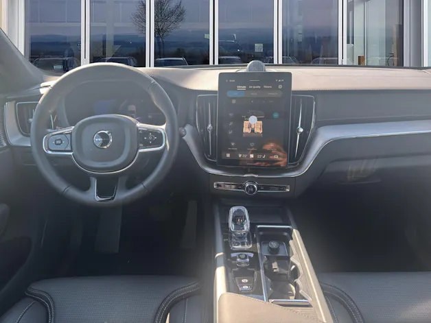VOLVO XC60 2.0 T8 TE Black Edition eAWD