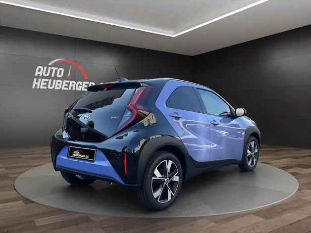 Toyota Aygo X 1.5 VVT-i HSD Trend