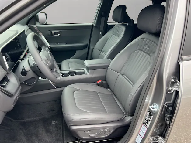 Kia Seltos 1.6 T-GDi X-Line / 360° Monitor Rundumkamera mit 3D Darstellung / Sitzbelüftung vorne / Leasingaktion ab bereits nur 0.99% Zinssatz