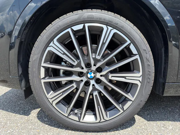 BMW 🆕 iX2 xDrive 30 Edition M Sport (CH) 🔋
