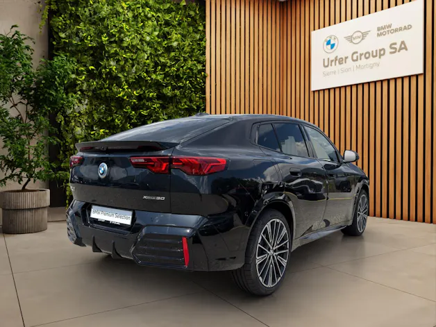 BMW 🆕 iX2 xDrive 30 Edition M Sport (CH) 🔋
