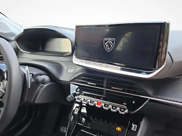 Peugeot 208 1.2 Hybrid Allure Premium