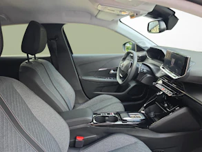 https://vehicle.imgix.net/4403999/b3e69775-8f9b-415f-8167-4ba42884e7be.jpg