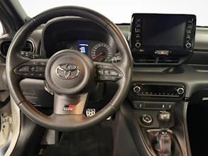 https://vehicle.imgix.net/4404100/726f28fa-01ce-435f-be79-e889463763d7.jpg