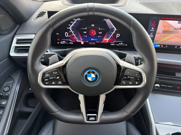 BMW 🆕 330e x DriveTouring Steptronic M Sport (CH) ⛽ + 🔌