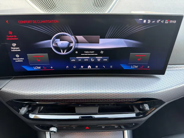 BMW 🆕 330e x DriveTouring Steptronic M Sport (CH) ⛽ + 🔌