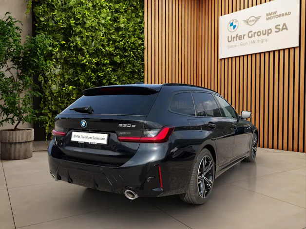 BMW 🆕 330e x DriveTouring Steptronic M Sport (CH) ⛽ + 🔌