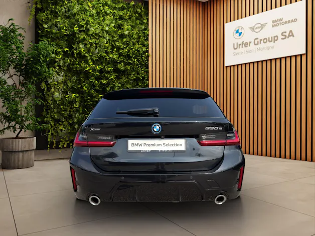 BMW 🆕 330e x DriveTouring Steptronic M Sport (CH) ⛽ + 🔌
