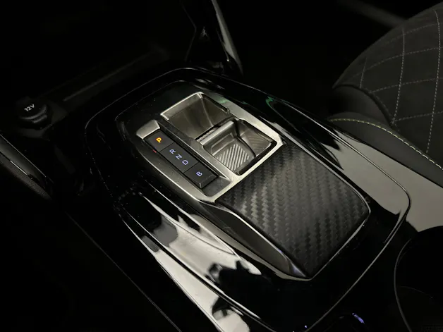 Peugeot 208 e-GT
