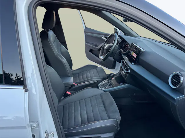 SEAT Arona 1.0 TSI 110 Hola Xperience DSG