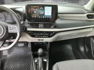 Suzuki Swift 1.2 Sakura Hybrid