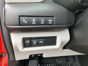 Suzuki Swift 1.2 Sakura Hybrid