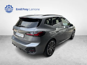 https://vehicle.imgix.net/4404352/ff35e04b-dc7e-441e-a03a-48e5053f2a4c.jpg