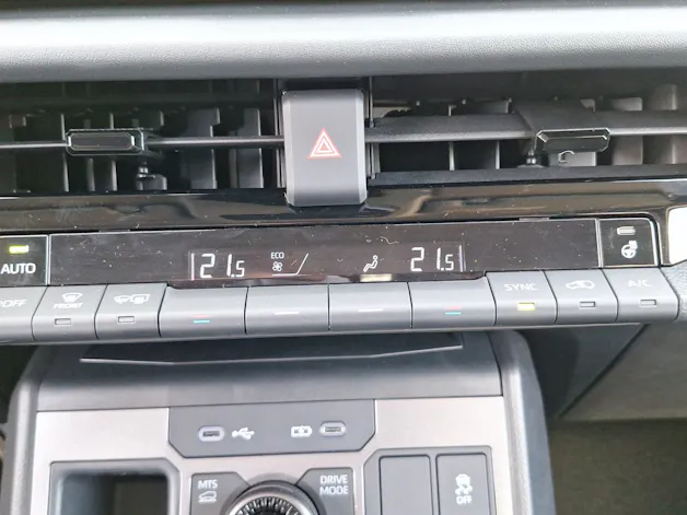Toyota Hilux Double Cab.-Pick-up 59KWh Style