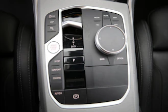 https://vehicle.imgix.net/4404428/11910f77-1793-4207-843e-105f256b91b9.jpg