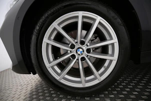 immagine del veicolo BMW 320d xDrive Touring