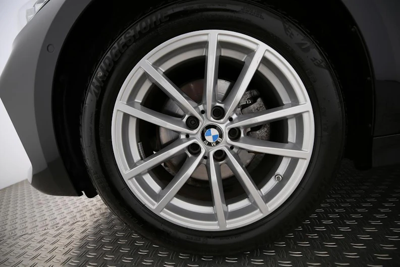Fahrzeugbild BMW 3 SERIES