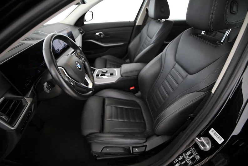 Fahrzeugbild BMW 3 SERIES