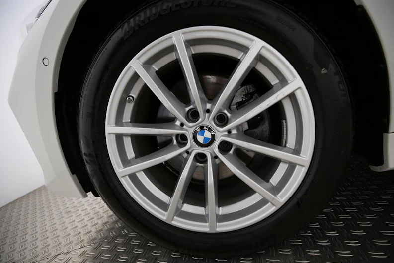 immagine del veicolo BMW 3 SERIES