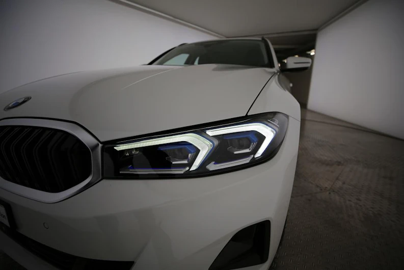 immagine del veicolo BMW 3 SERIES