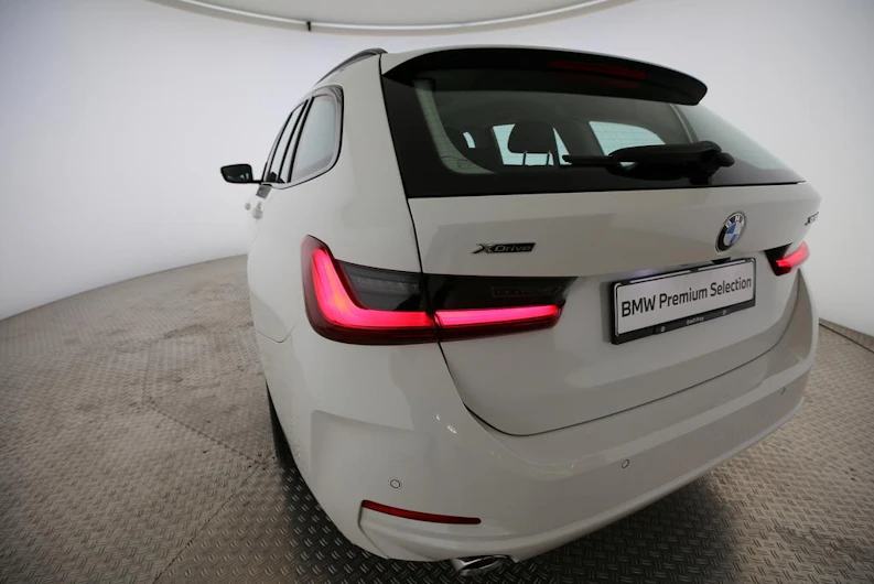 immagine del veicolo BMW 3 SERIES