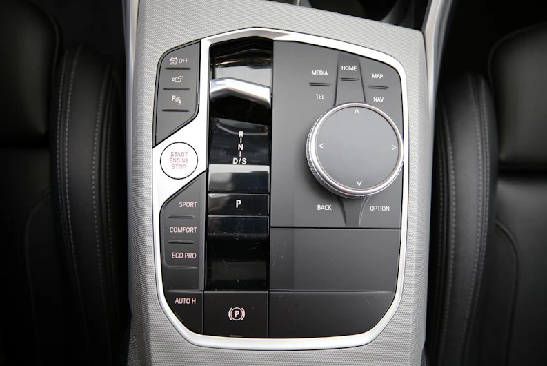immagine del veicolo BMW 3 SERIES