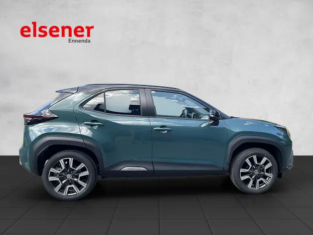 Toyota Yaris Cross 1.5 VVT-i HSD Premium AWD-i