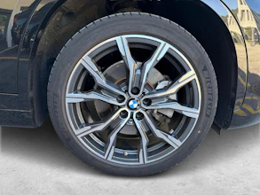 https://vehicle.imgix.net/4404554/e50b134c-8d0e-4b34-b49c-12469099a2b5.jpg