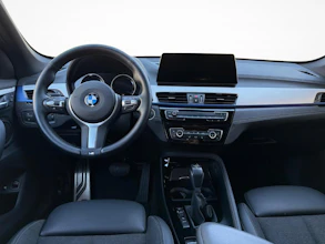 https://vehicle.imgix.net/4404554/e9604fab-1e29-4b36-b956-3fd37785d4b2.jpg