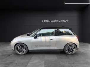 MINI J01 Cooper E