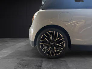 MINI J01 Cooper E