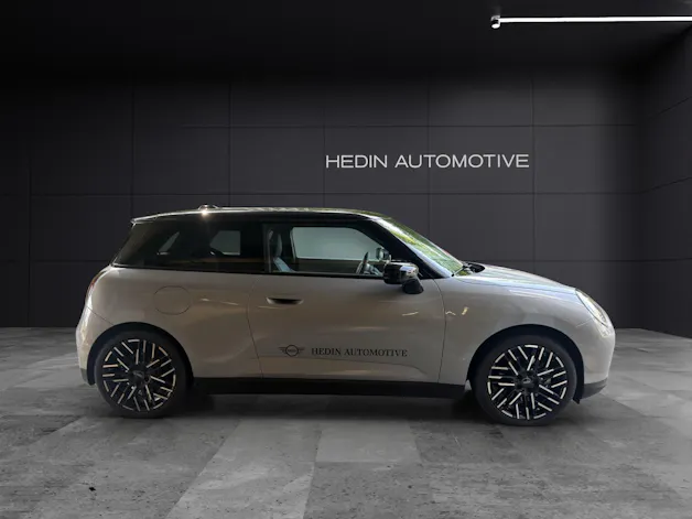 Mini J01 Cooper E