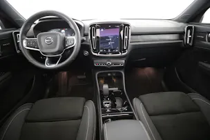 VOLVO XC40 1.5 T4 PiH Ultimate Dark