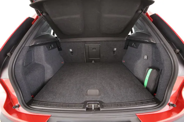 VOLVO XC40 1.5 T4 PiH Ultimate Dark
