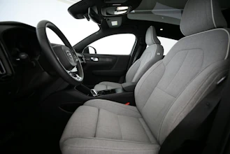 https://vehicle.imgix.net/4404590/deca09df-074a-4b2f-8d32-84dedb37950c.jpg