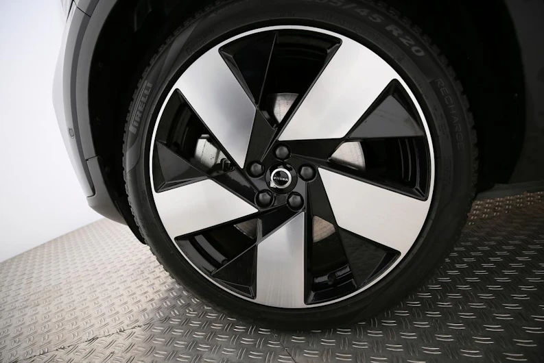 Fahrzeugbild VOLVO C40