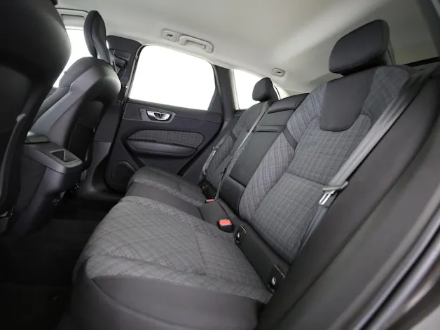 VOLVO XC60 2.0 B4 MH Core