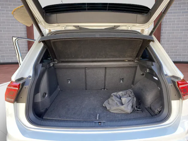 VW Tiguan 1.4 TSI PHEV R-Line DSG 2WD / inkl. Winter- und Sommerreifen / frisch ab MFK